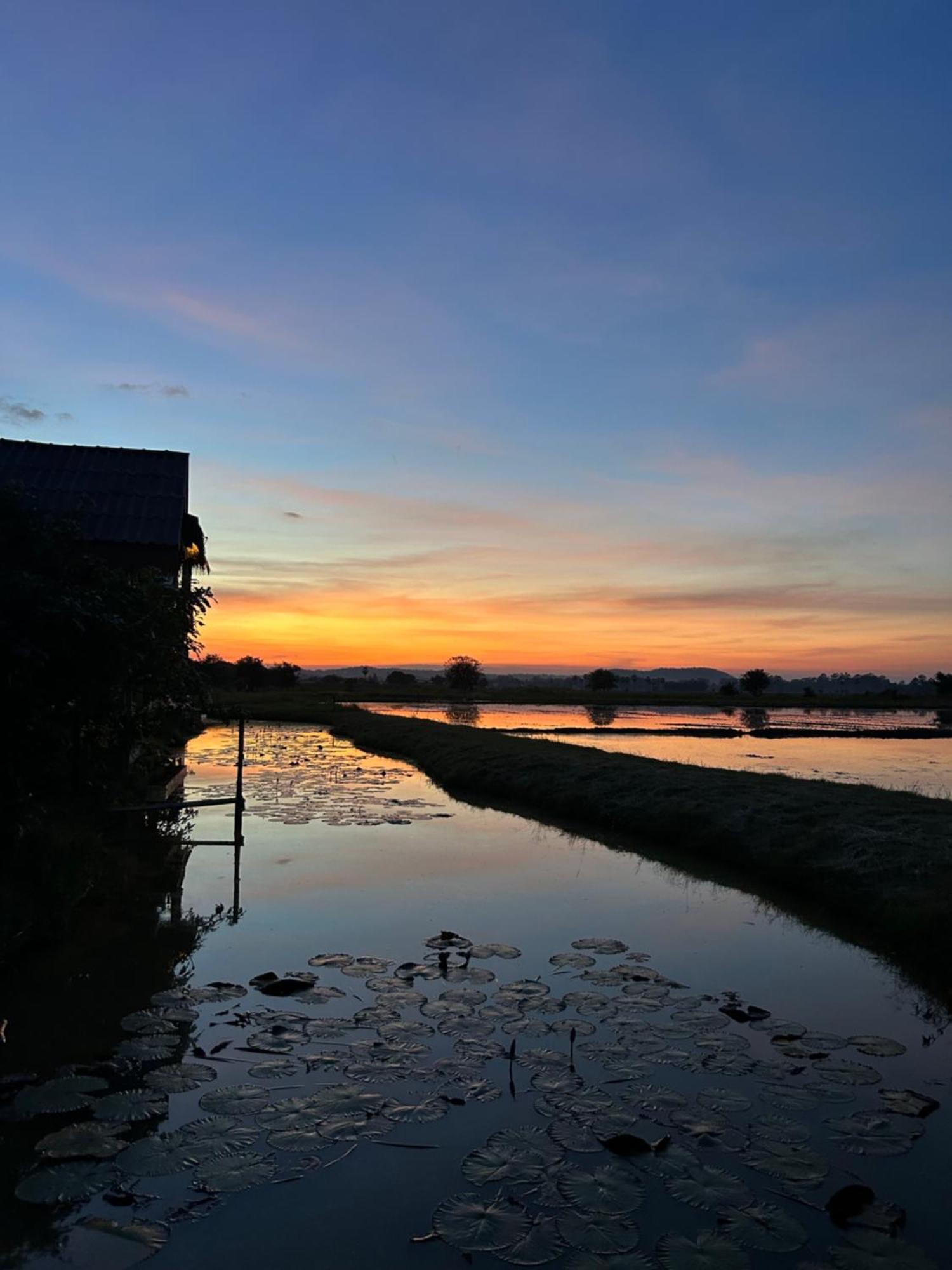 บ้านกลางเกาะ รีสอร์ท Uthai Thani Exterior foto